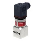 Danfoss pressure transmitter MBS 3300, Pressure transmitter for high temperature marine applications 